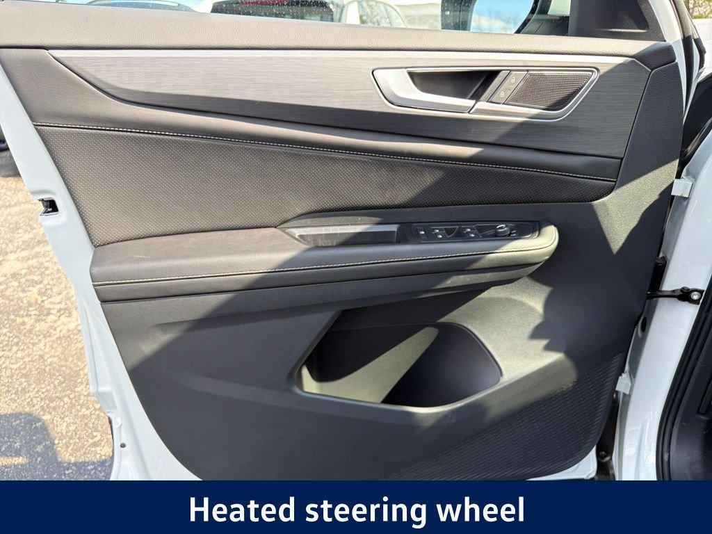 new 2026 Volkswagen Atlas Cross Sport car, priced at $39,674