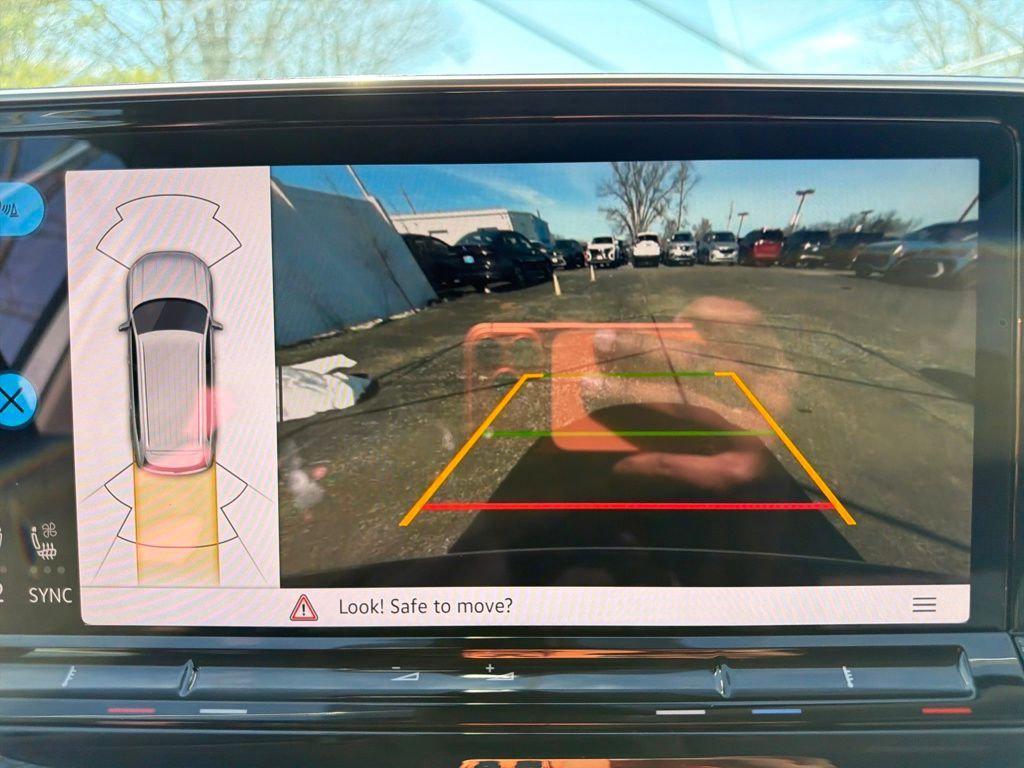 new 2026 Volkswagen Atlas car, priced at $46,057