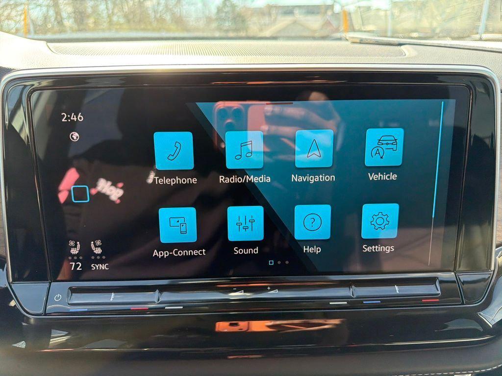 new 2026 Volkswagen Atlas car, priced at $46,057