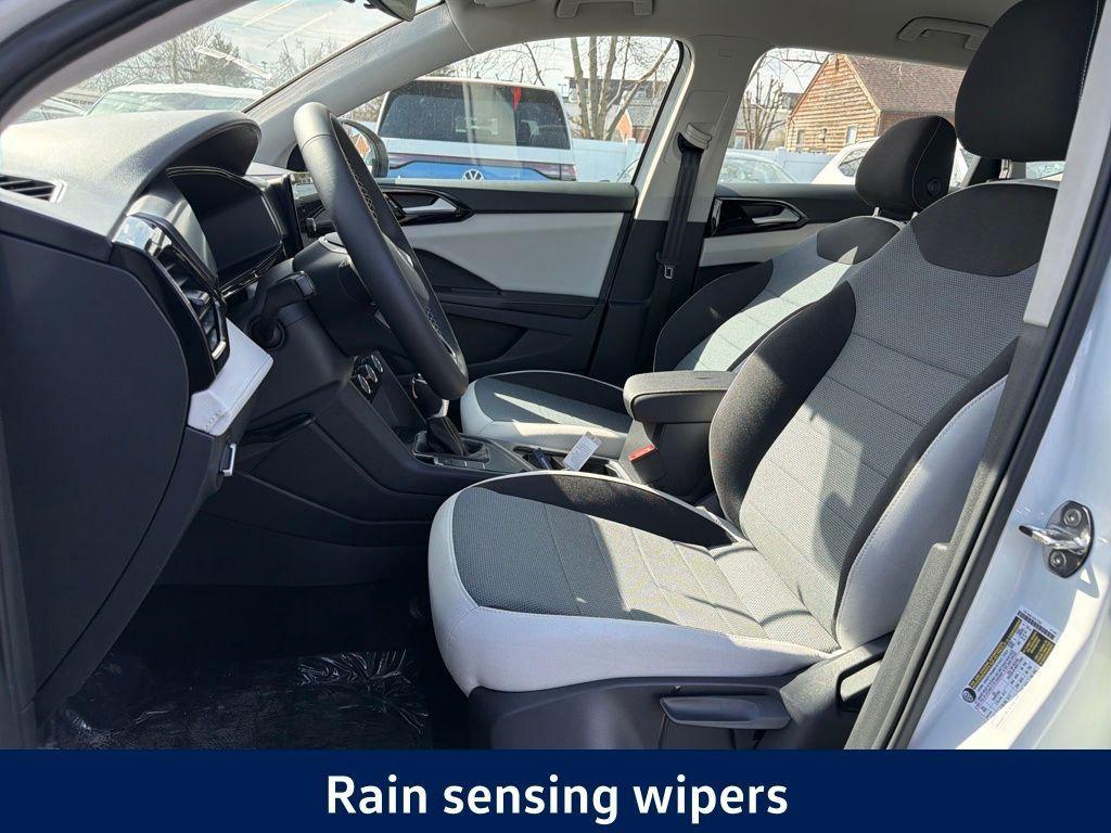new 2026 Volkswagen Taos car, priced at $27,547