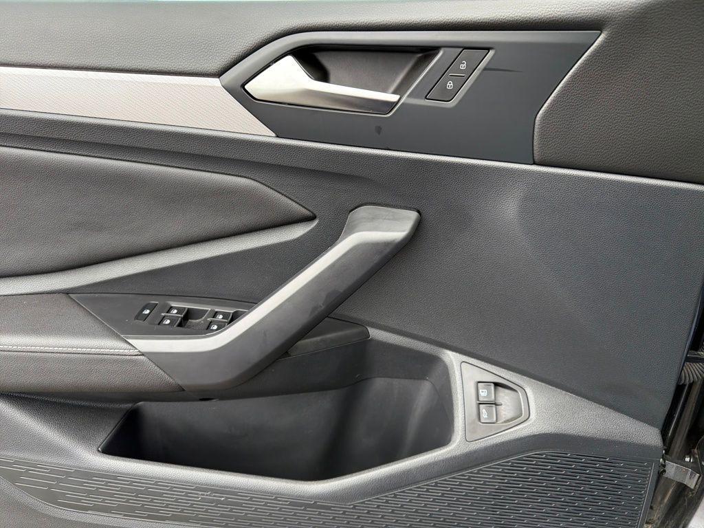 used 2024 Volkswagen Jetta car, priced at $19,325