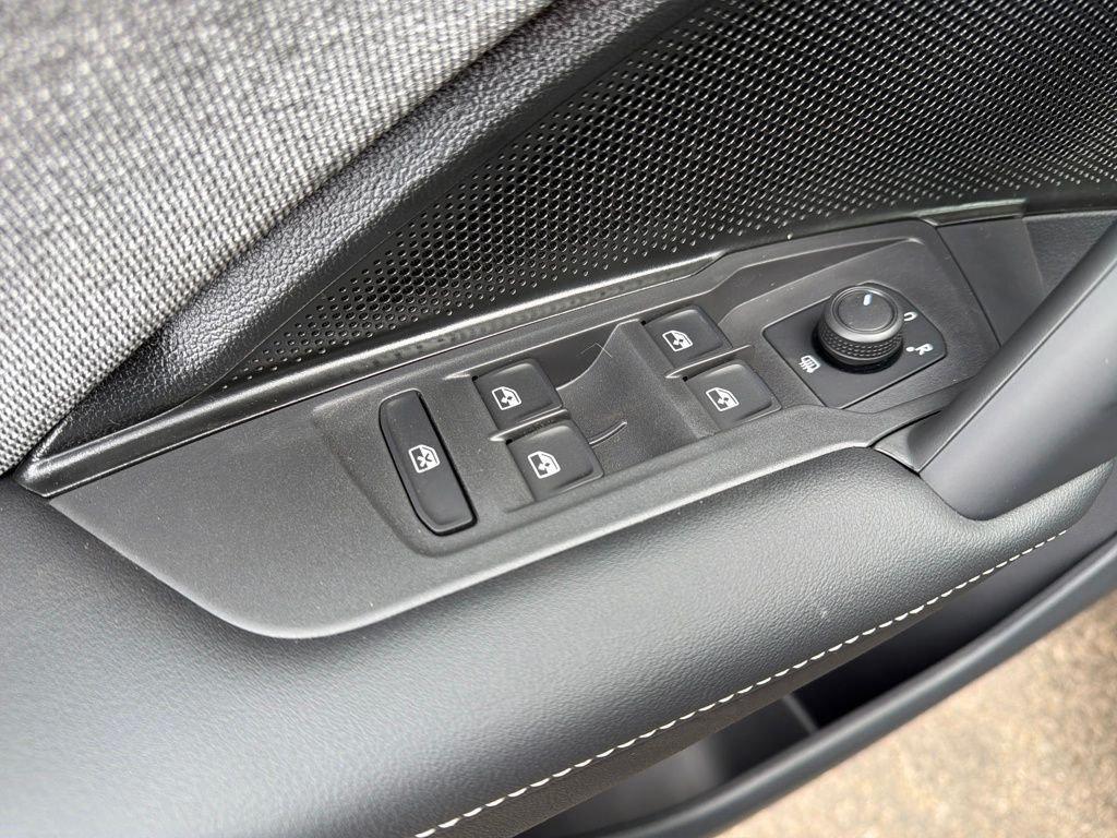 new 2026 Volkswagen Tiguan car, priced at $31,100