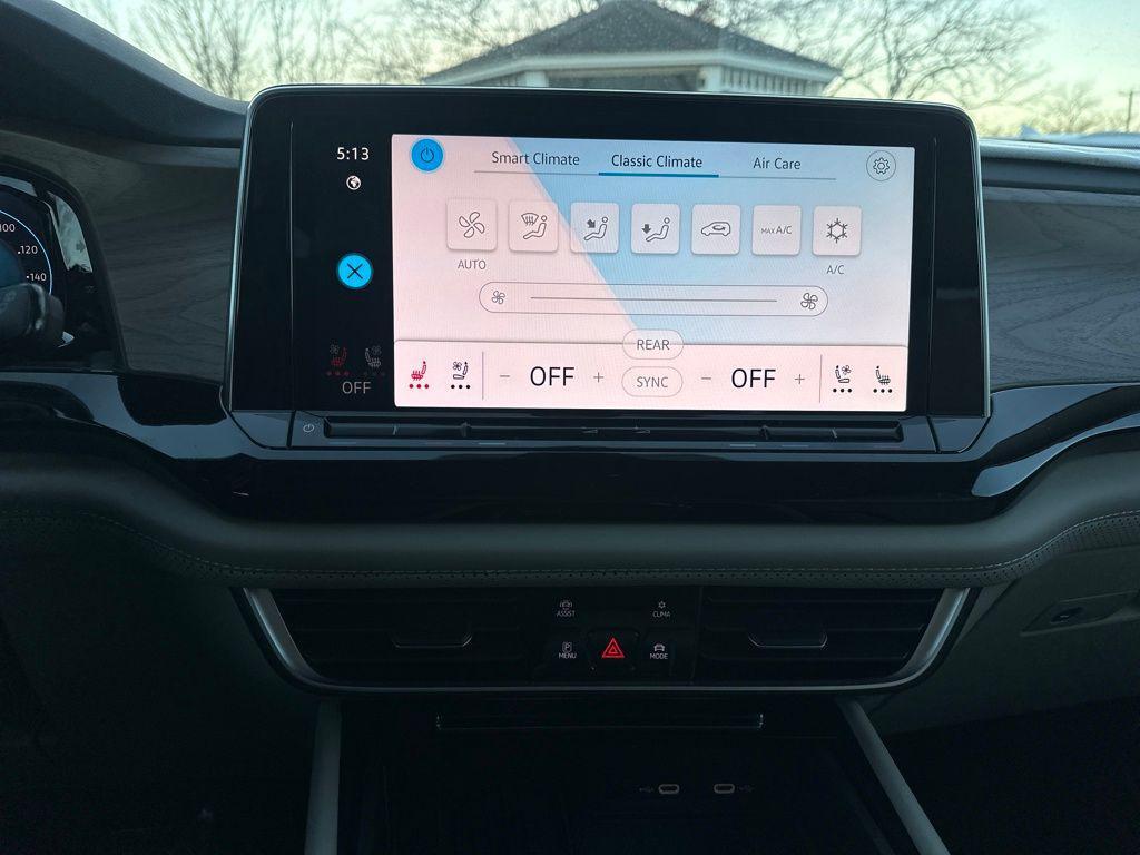 new 2026 Volkswagen Atlas car, priced at $43,478