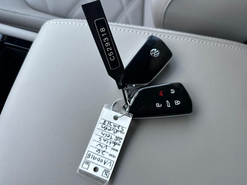 new 2026 Volkswagen Atlas car, priced at $43,478