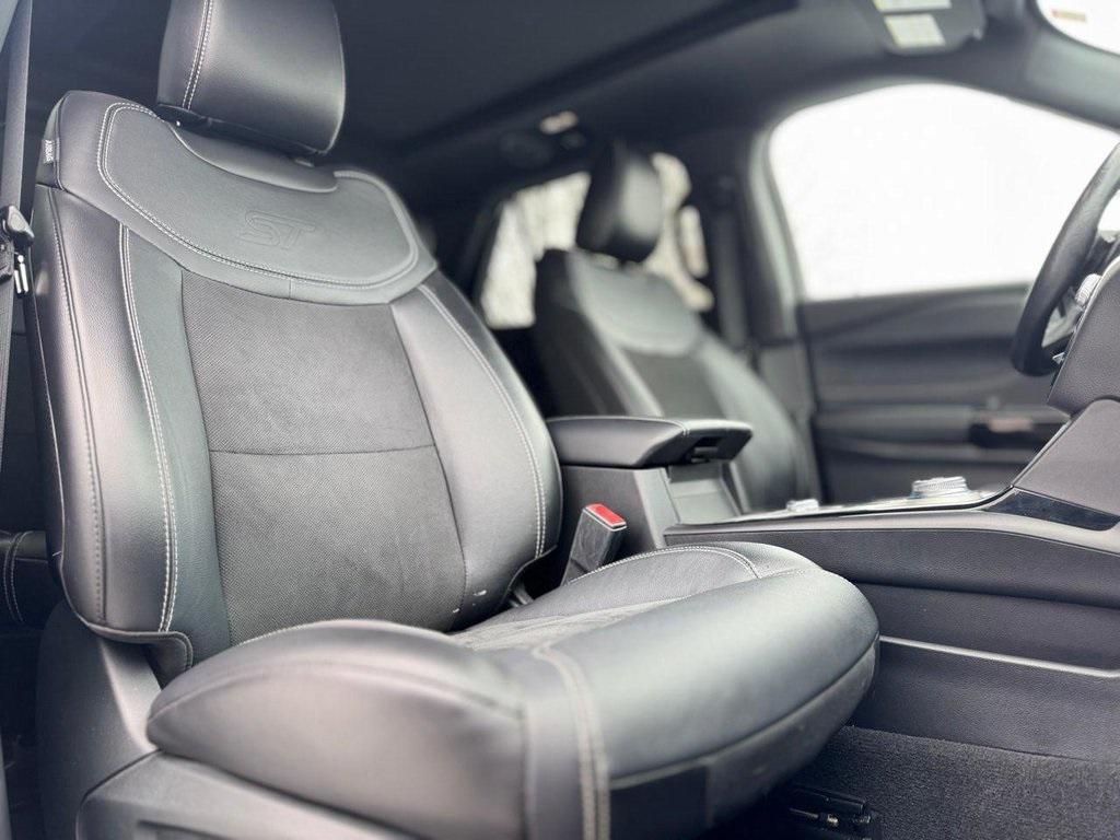 used 2022 Ford Explorer car, priced at $36,600