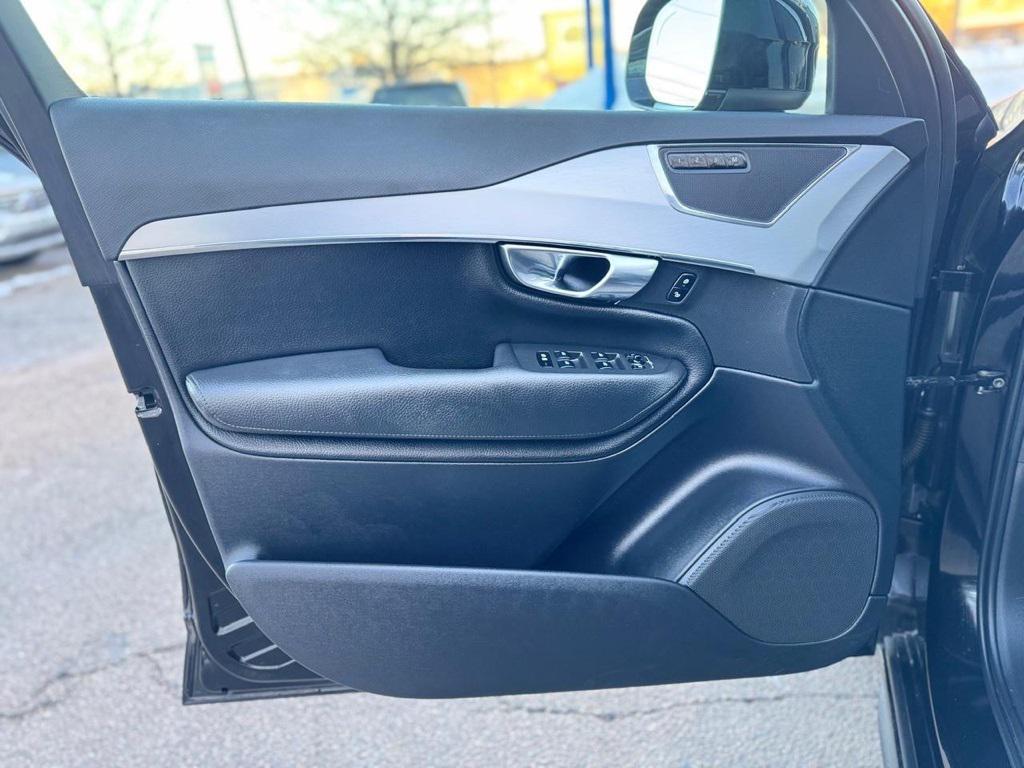 used 2018 Volvo XC90 car, priced at $17,600