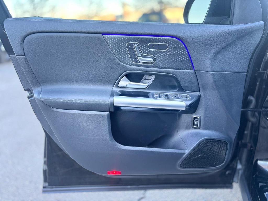 used 2025 Mercedes-Benz GLA 250 car, priced at $37,900