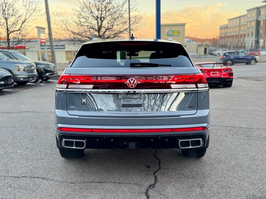 used 2025 Volkswagen Atlas Cross Sport car, priced at $40,500