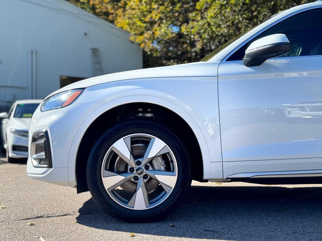used 2024 Audi Q5 car, priced at $33,400