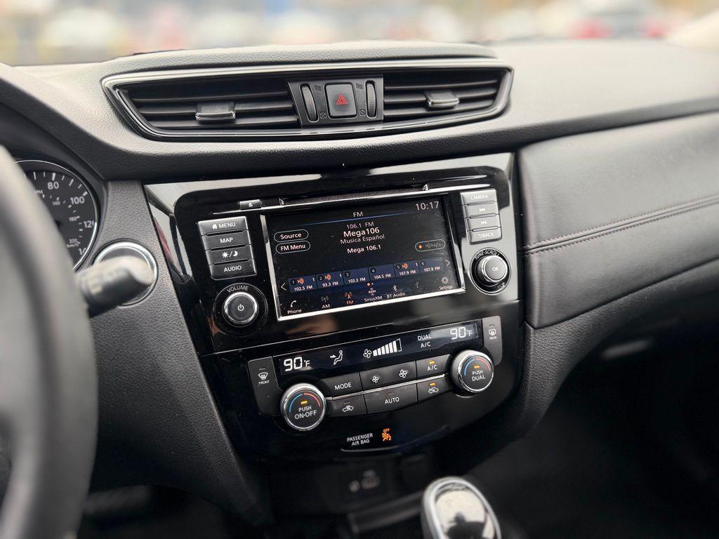 used 2020 Nissan Rogue car, priced at $15,700