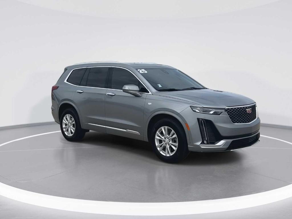 used 2025 Cadillac XT6 car, priced at $45,677
