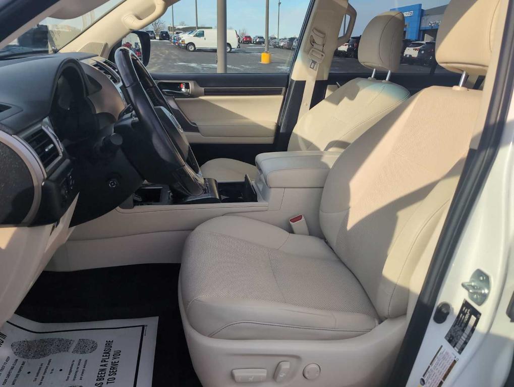 used 2020 Lexus GX 460 car, priced at $32,990