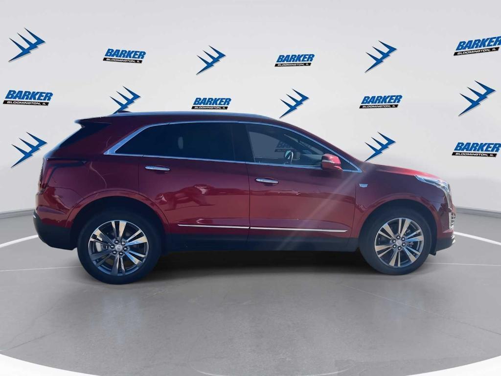 new 2025 Cadillac XT5 car, priced at $60,090