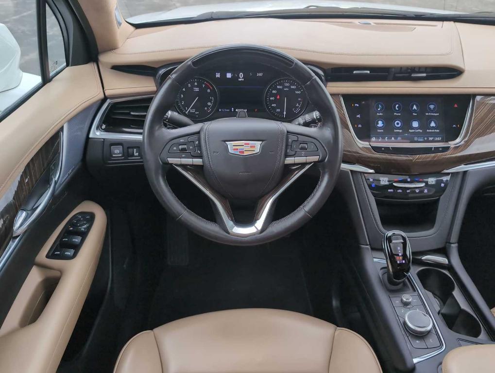 used 2024 Cadillac XT6 car, priced at $45,890