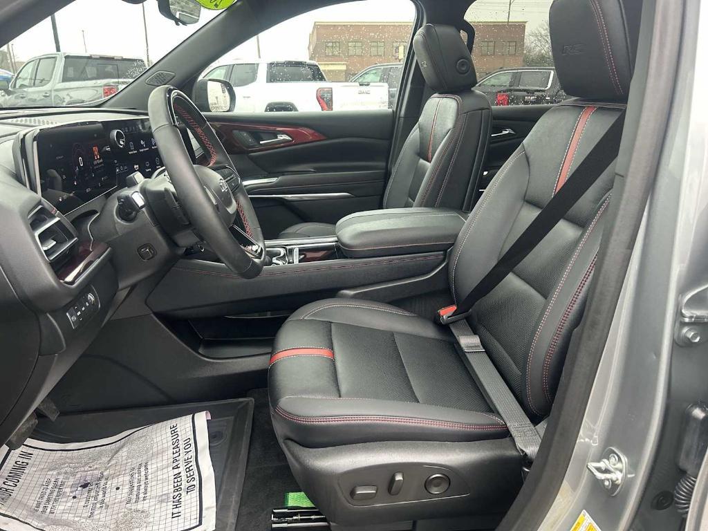 used 2024 Chevrolet Traverse car, priced at $48,639