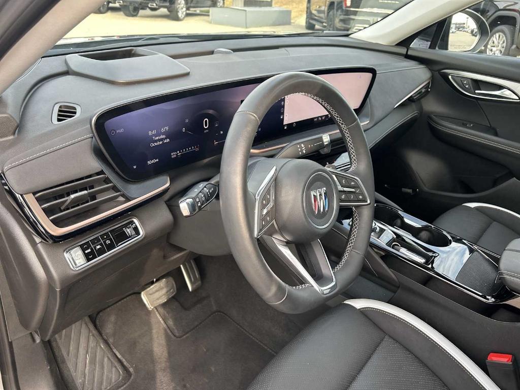 new 2025 Buick Envision car, priced at $38,390