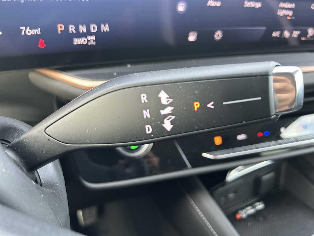 new 2025 Buick Envision car, priced at $38,390