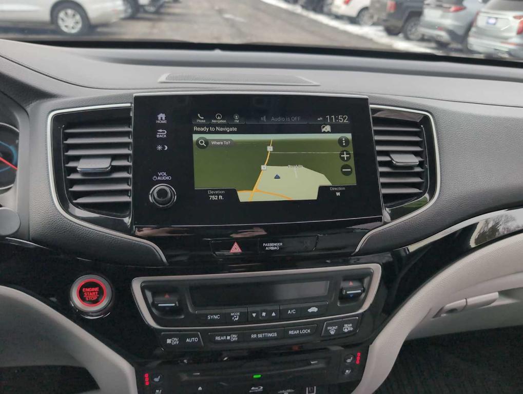 used 2021 Honda Pilot car, priced at $30,290