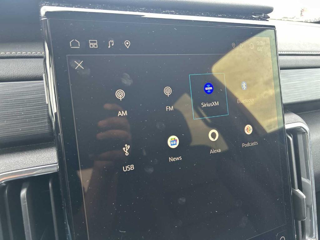 new 2025 GMC Acadia car, priced at $45,080