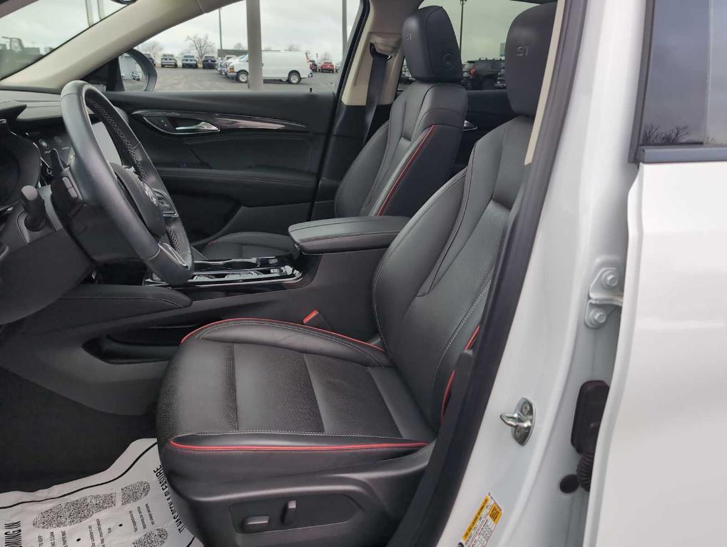 used 2023 Buick Envision car, priced at $27,490