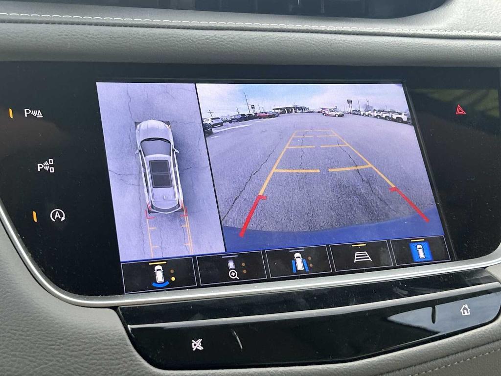 used 2023 Cadillac XT5 car, priced at $31,690