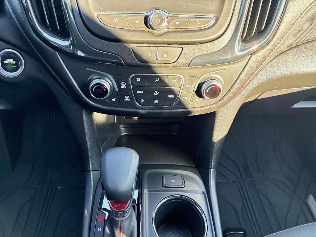 used 2022 Chevrolet Equinox car, priced at $21,690