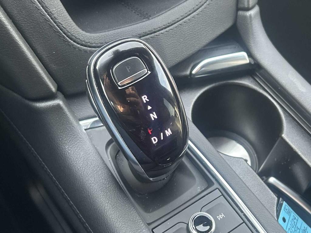 used 2025 Cadillac XT5 car, priced at $40,490