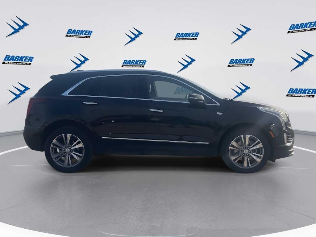 used 2025 Cadillac XT5 car, priced at $40,490