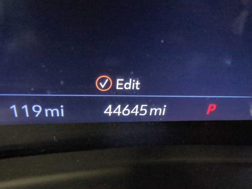 used 2023 Buick Envision car, priced at $26,690