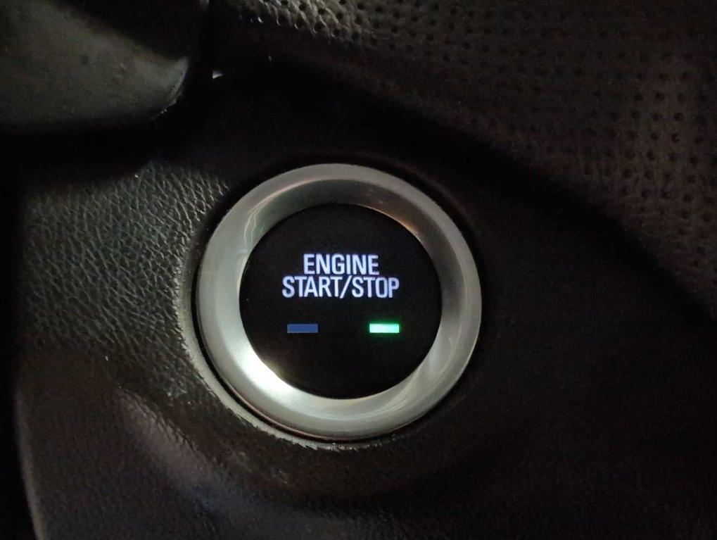 used 2022 Chevrolet Equinox car, priced at $22,690