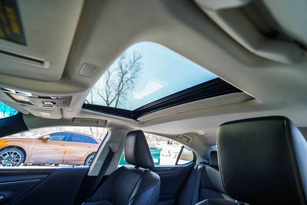 used 2019 Lexus ES 350 car, priced at $24,999