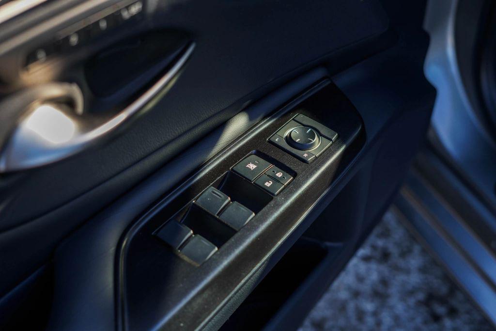 used 2019 Lexus ES 350 car, priced at $24,999