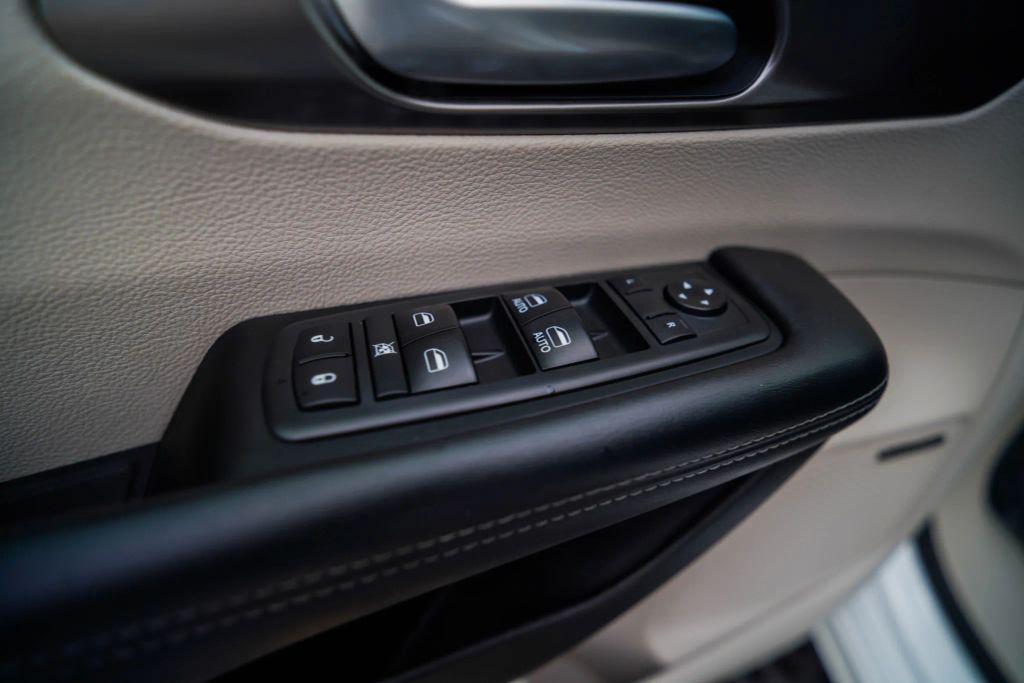 used 2018 Chrysler Pacifica Hybrid car, priced at $13,999