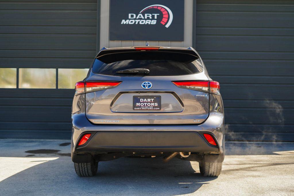 used 2022 Toyota Highlander Hybrid car, priced at $33,999