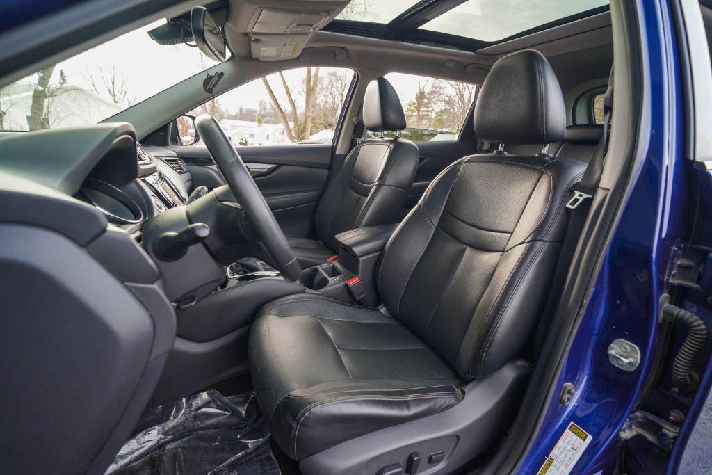 used 2017 Nissan Rogue car, priced at $12,999