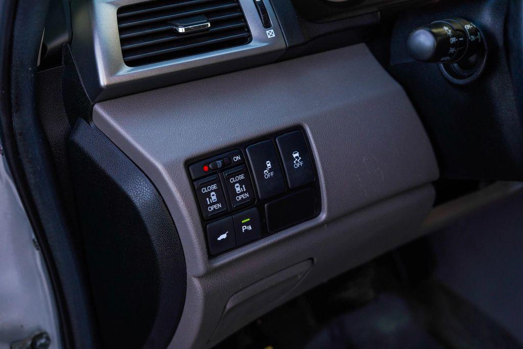 used 2011 Honda Odyssey car, priced at $10,499