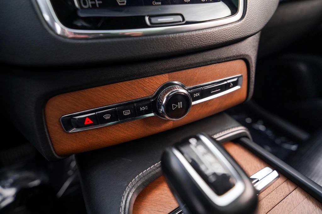 used 2018 Volvo XC90 car, priced at $18,999