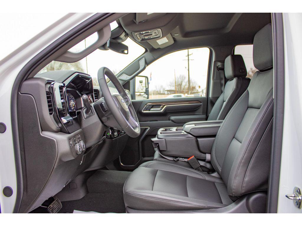 new 2026 Chevrolet Silverado 2500 car, priced at $70,000