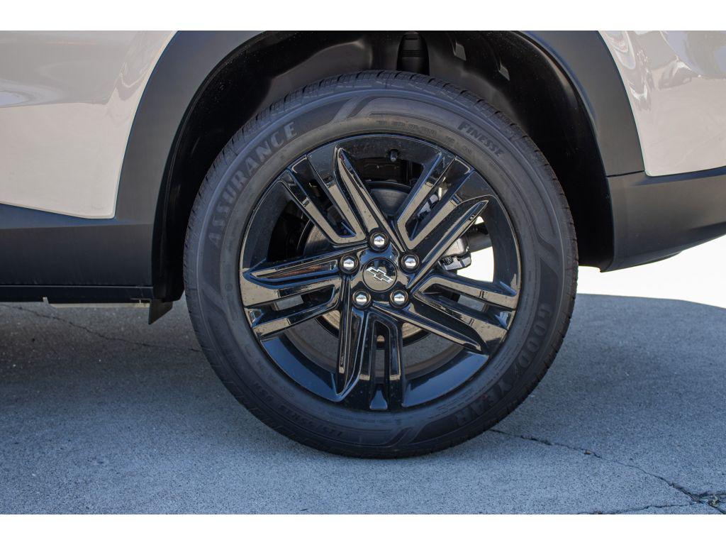 new 2026 Chevrolet Trax car, priced at $25,679