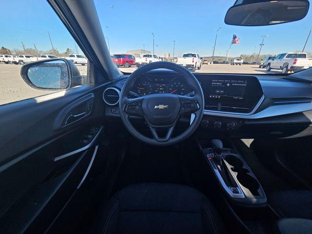 used 2025 Chevrolet Trax car, priced at $19,000