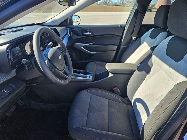 used 2025 Chevrolet Trax car, priced at $19,000