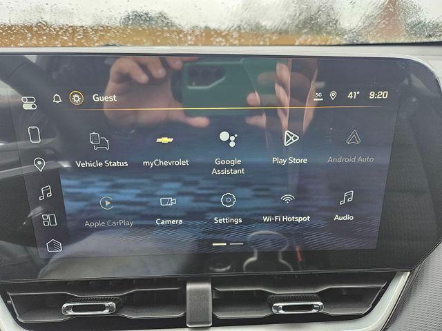 new 2026 Chevrolet Equinox car, priced at $28,378