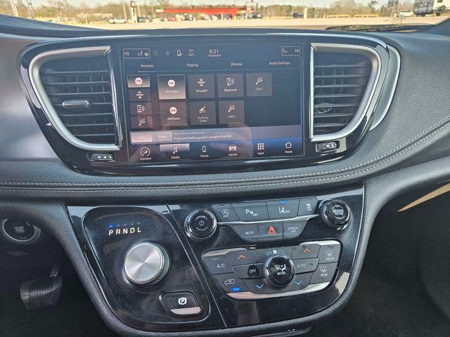 used 2022 Chrysler Pacifica car, priced at $17,300