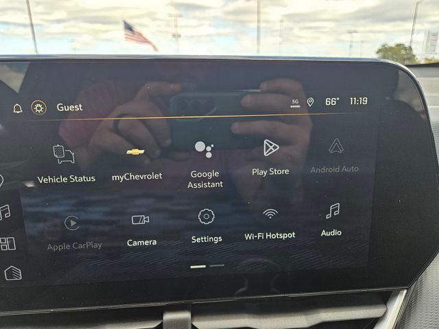 new 2026 Chevrolet Equinox car, priced at $27,999