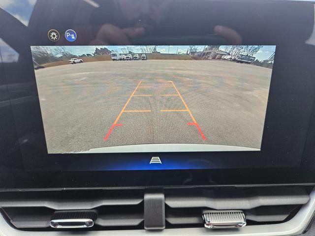 new 2026 Chevrolet Equinox car, priced at $27,999