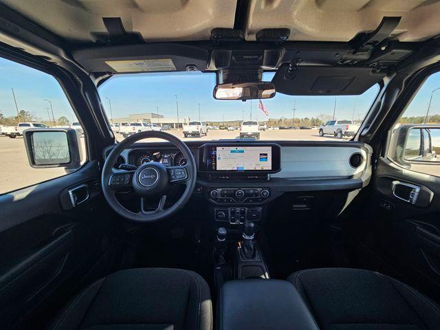 used 2025 Jeep Gladiator car, priced at $37,800