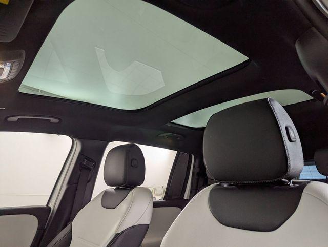 used 2022 Mercedes-Benz GLB 250 car, priced at $30,900