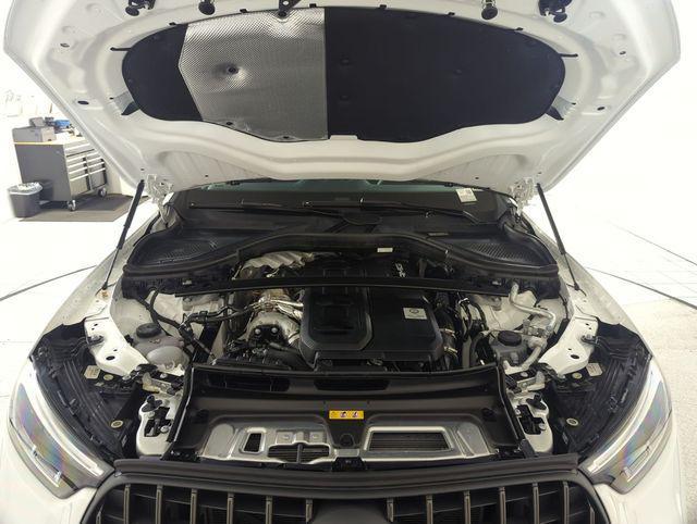 Mercedes-Benz GLC view 23