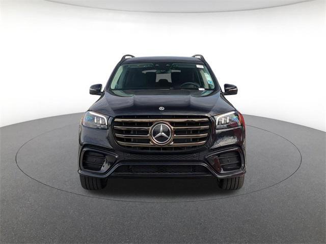 new 2026 Mercedes-Benz GLS 450 car, priced at $97,765