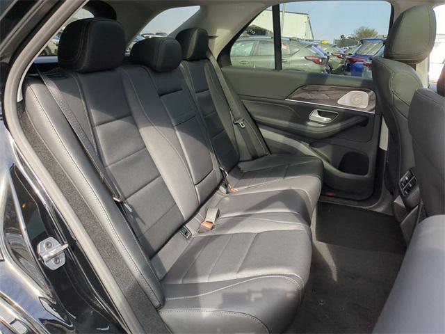 new 2026 Mercedes-Benz GLE 450 car, priced at $77,435